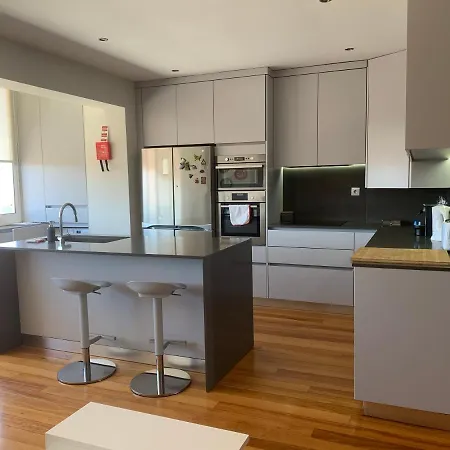 Sunset Apartment *